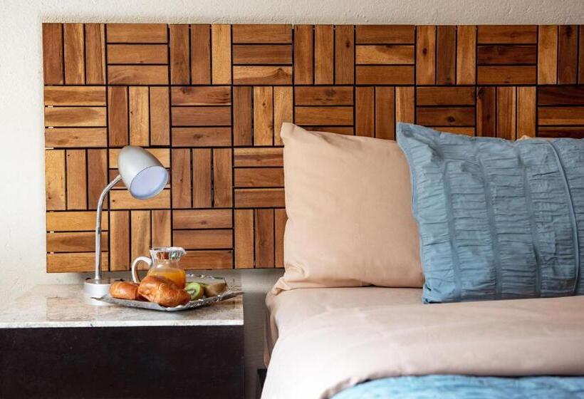 חדר דלוקס, Real Capital Tabasco