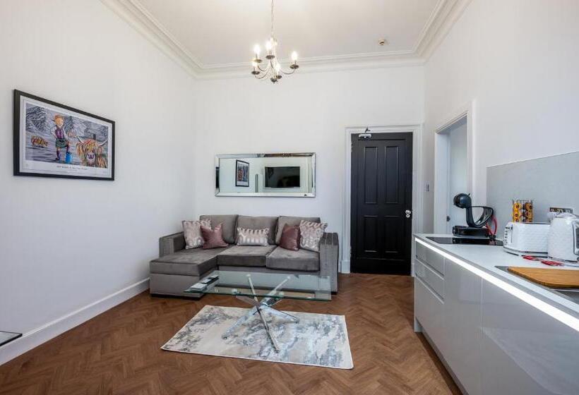 جناح عائلي, Casa Fresa  Orchar Suites