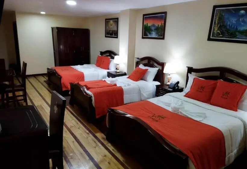 اتاق استاندارد سه نفره, Velanez Suite Riobamba