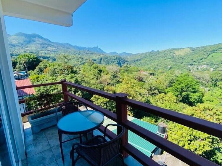 带观景的标准间, K&m