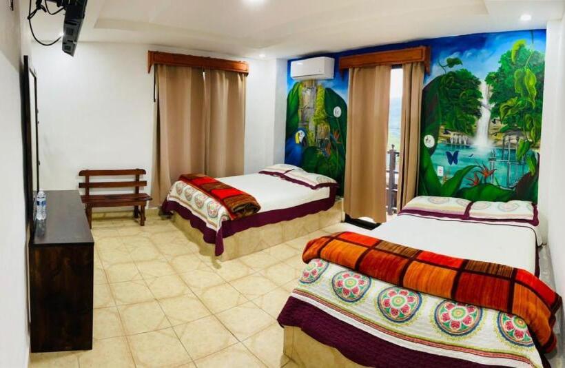 标准间带山景, K&m