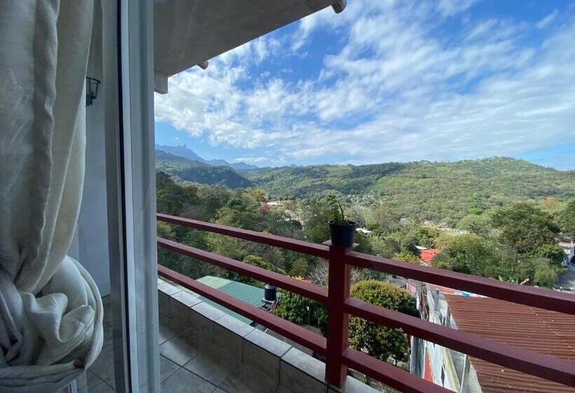 带大床的标准间, K&m