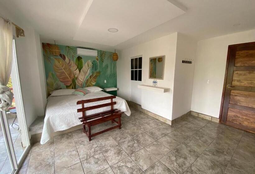 带大床的标准间, K&m