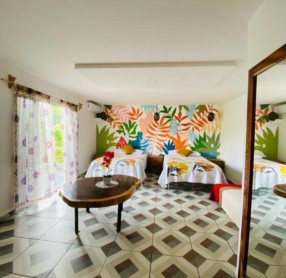 带观景的标准间, K&m