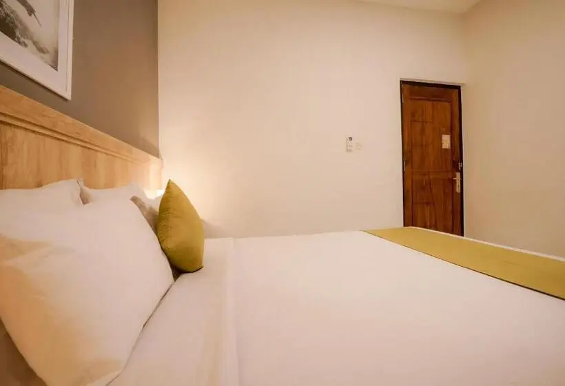 اتاق لوکس, El Ora Hotel & Eatery Labuan Bajo
