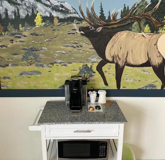 带大床的标准间, Sacajawea Inn