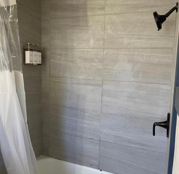 标准间, Sacajawea Inn