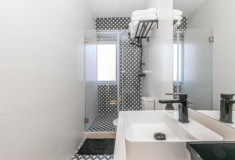 Номер Стандарт с Балконом, Sweet Spot @ Beach