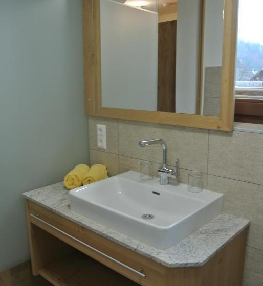 バルコニー付きスタンダードルーム, Haus Fischer Nassfeldblick