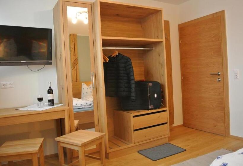 ファミリールーム, Haus Fischer Nassfeldblick