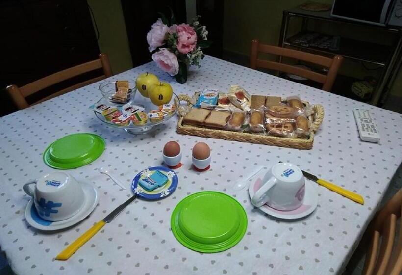 غرفة قياسية ثلاثية حمام مشترك, Bed And Breakfast La Campanula