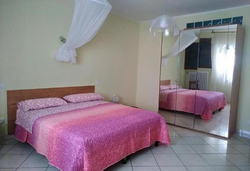 Трехместный Номер Стандарт Совместная Ванная, Bed And Breakfast La Campanula