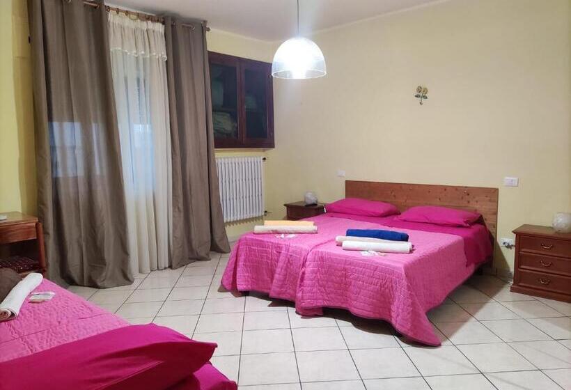 غرفة قياسية ثلاثية حمام مشترك, Bed And Breakfast La Campanula