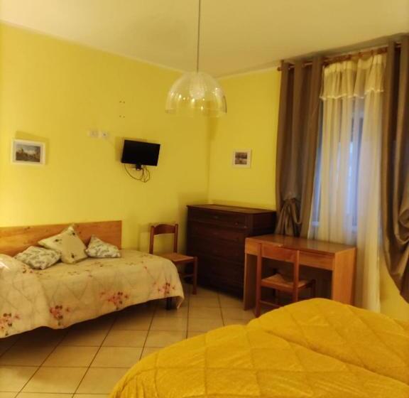 Трехместный Номер Стандарт Совместная Ванная, Bed And Breakfast La Campanula