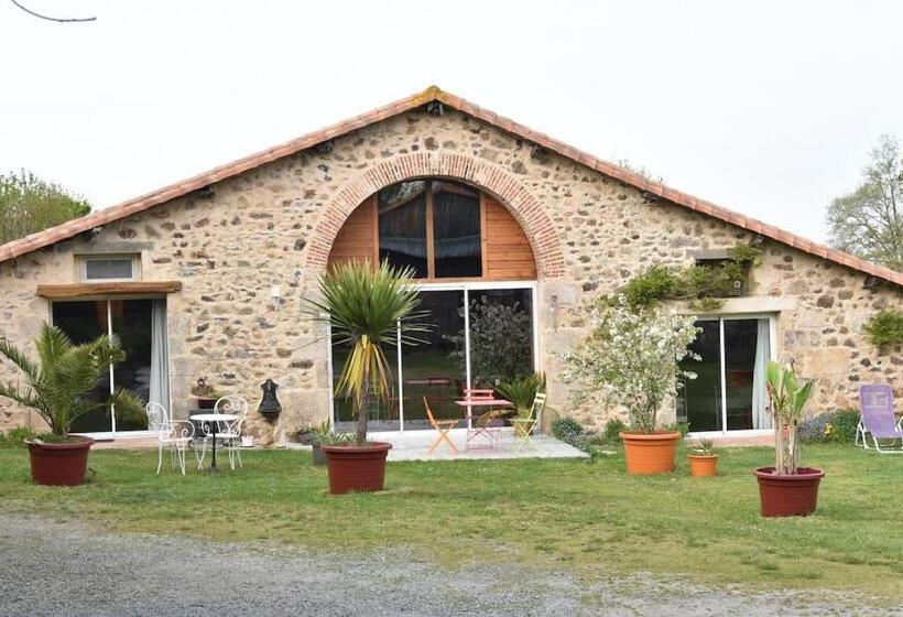 家庭间, La Frapperie