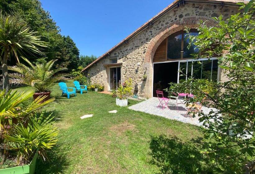 家庭间, La Frapperie