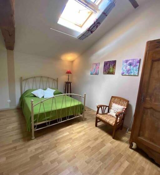 1间卧室的房子, La Frapperie