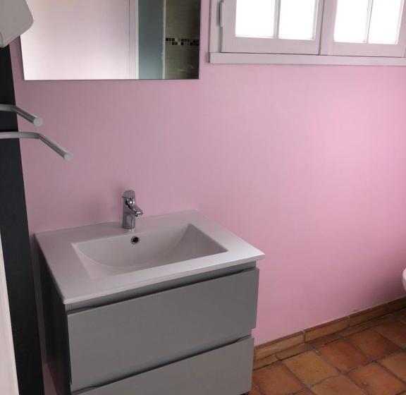 استودیو خانوادگی, Le Clos Des Vergers