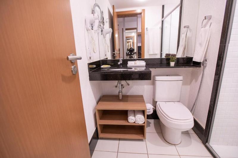 이그제큐티브 룸, Athos Bulcão Hplus Executive