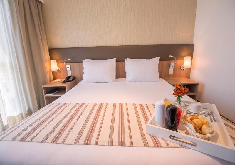 수피리어 룸, Athos Bulcão Hplus Executive