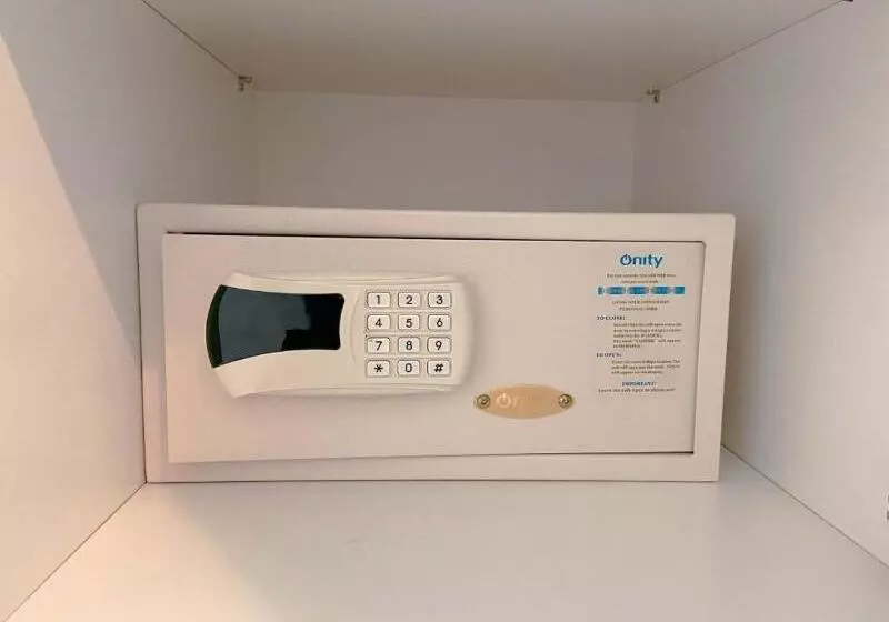 エクゼクティブルーム, Athos Bulcão Hplus Executive