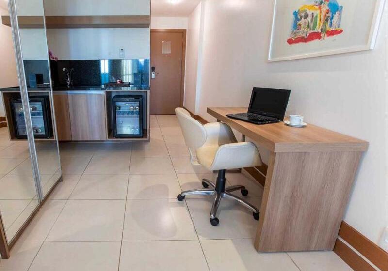 이그제큐티브 룸, Athos Bulcão Hplus Executive