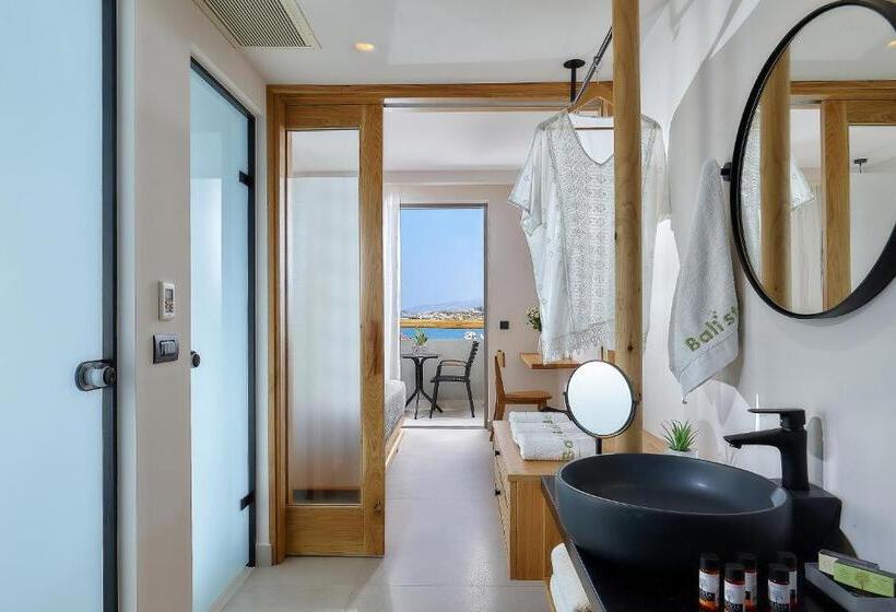 サイドシービュースイート, Bali Star Resort