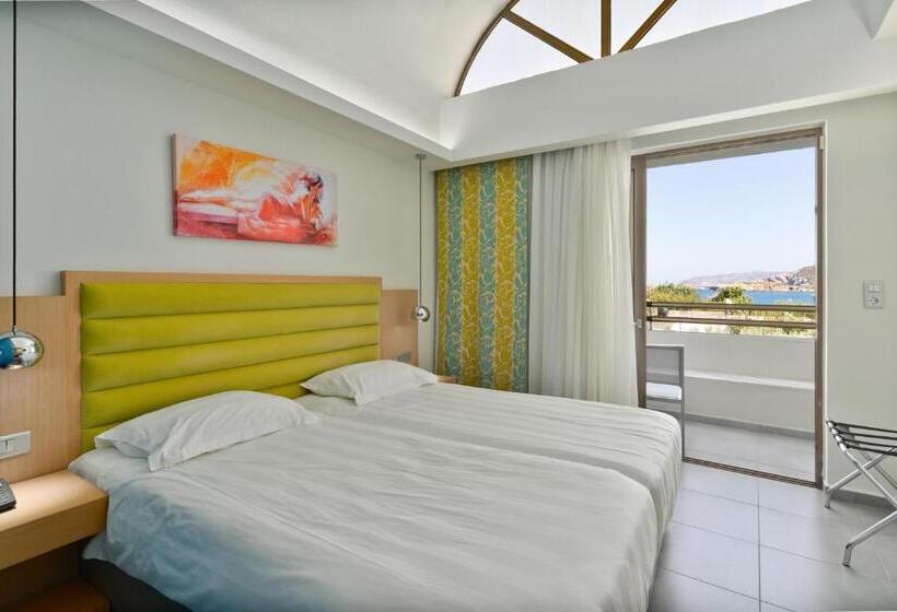 オーシャンビュースーペリアールーム, Bali Star Resort