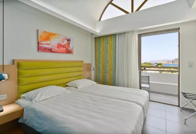 オーシャンビュースーペリアールーム, Bali Star Resort