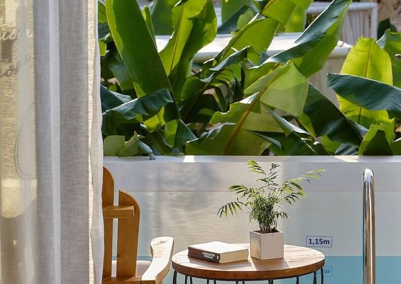 サイドシービュージュニアスイート, Bali Star Resort