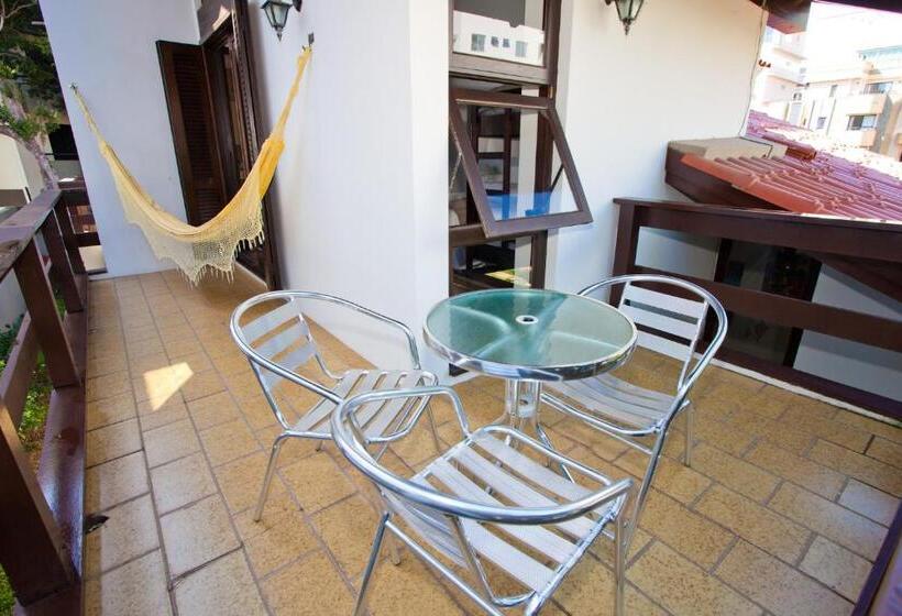 חדר לארבעה סטנדרטי עם מרפסת, Beach House Floripa