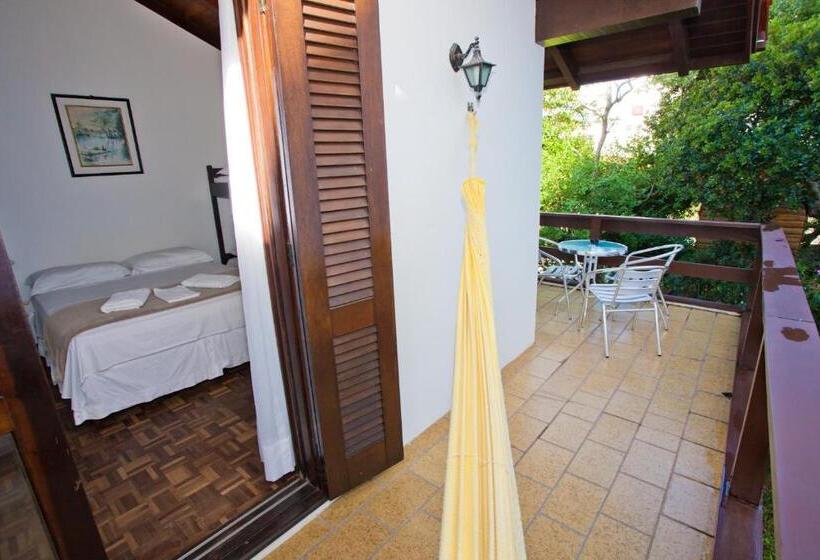 חדר לארבעה סטנדרטי עם מרפסת, Beach House Floripa