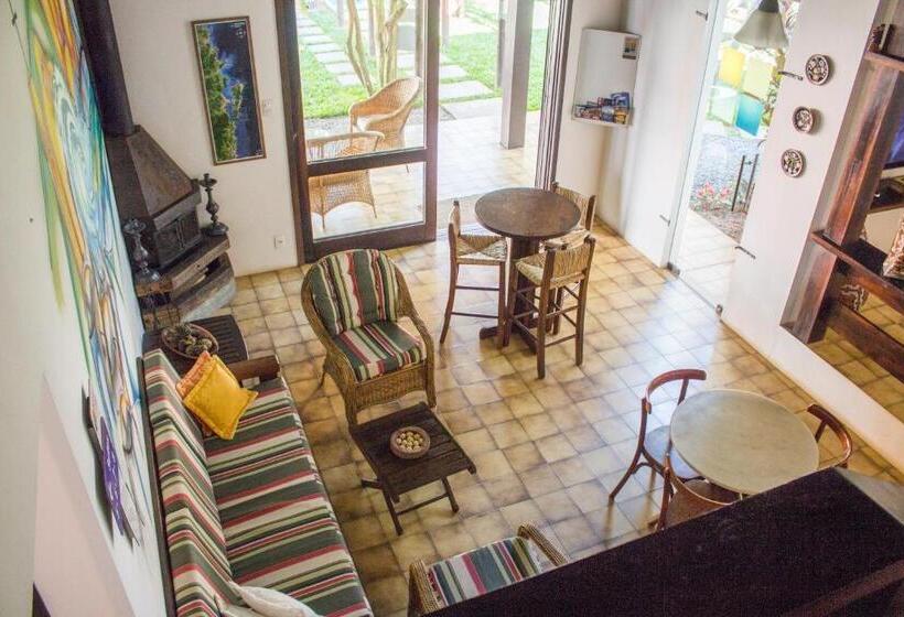 חדר לארבעה סטנדרטי עם מרפסת, Beach House Floripa