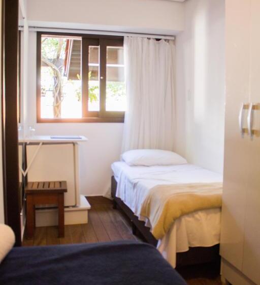 חדר דלוקס לשלושה, Beach House Floripa