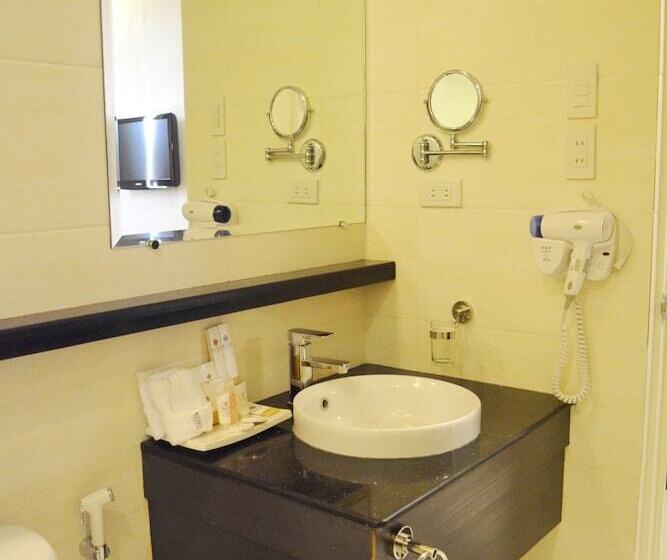 اتاق سوپریور, Big 8 Corporate