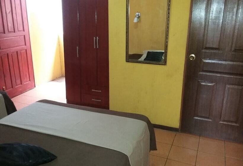 شقة غرفة واحدة, Cabinas Madeleine