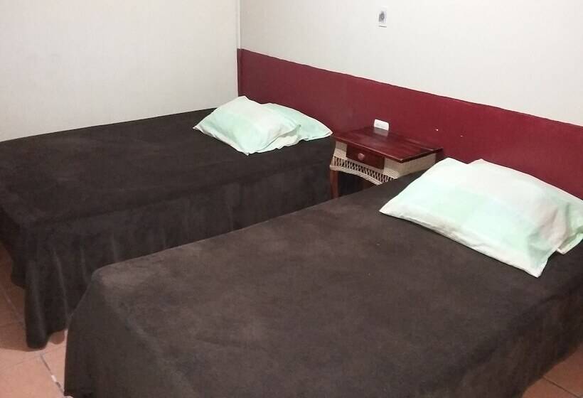 شقة غرفتين, Cabinas Madeleine