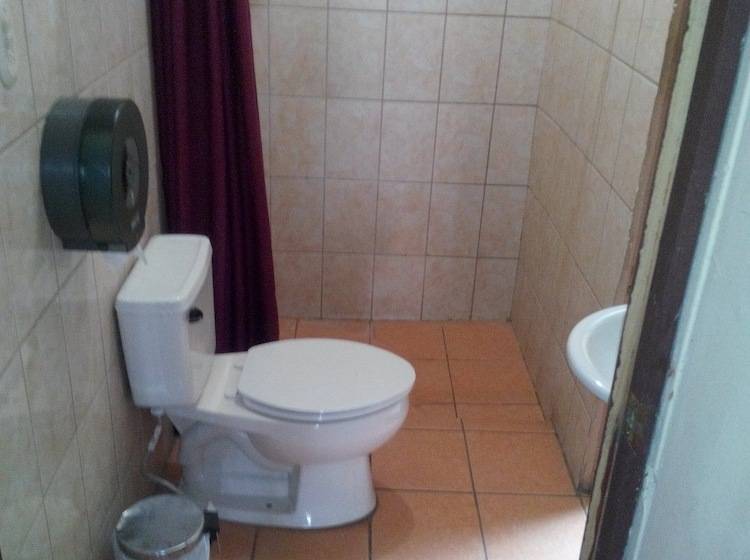 شقة غرفتين, Cabinas Madeleine