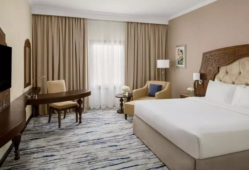 ダブルベッドスタンダードルーム, Crowne Plaza Riyadh Al Waha, An Ihg
