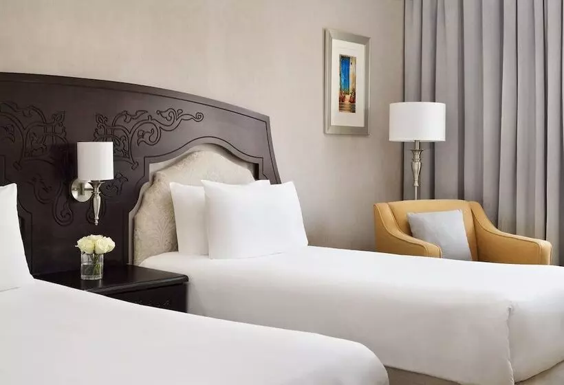 バルコニー付きスタンダードルーム, Crowne Plaza Riyadh Al Waha, An Ihg