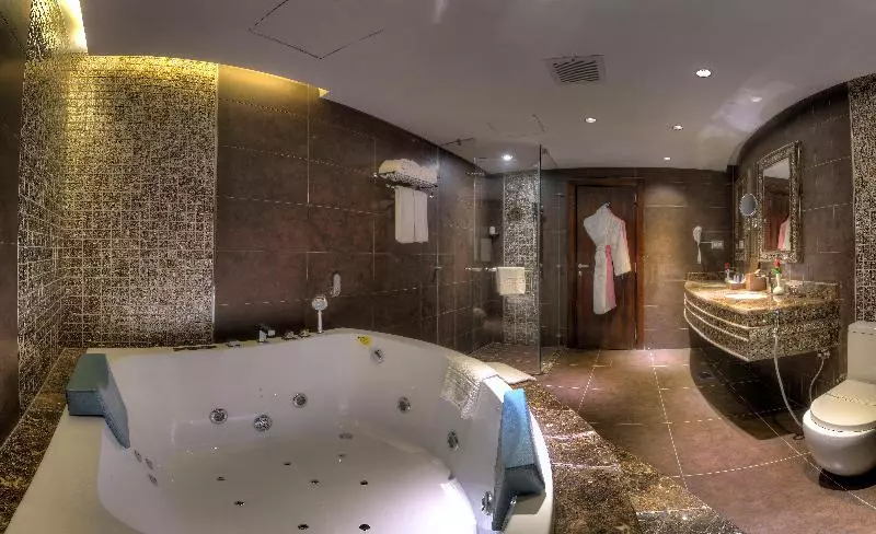 スイート, Crowne Plaza Riyadh Al Waha, An Ihg