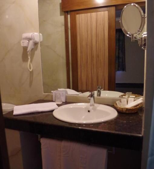 اتاق استاندارد یک نفره, Du Lac