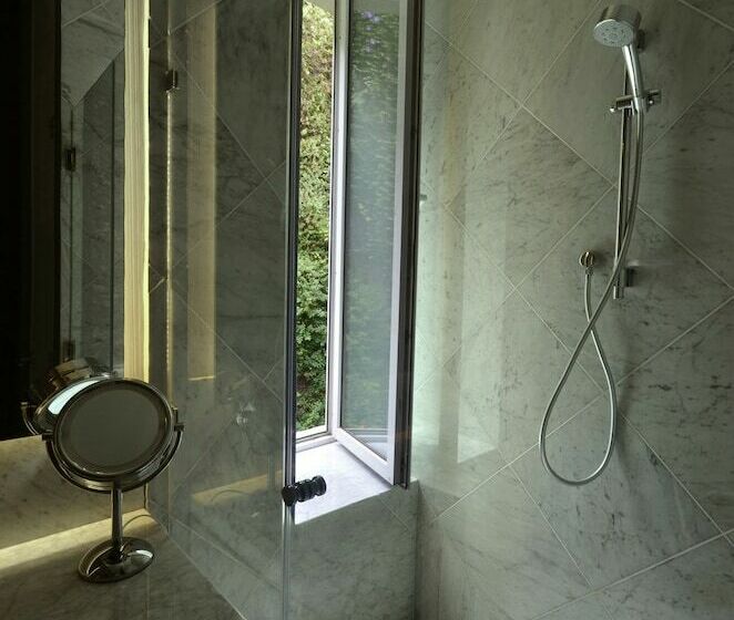 سوییت, Terranostra