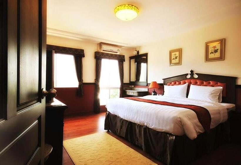 家庭套房, The Airport Greenery