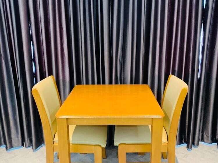 高级大房间, The Airport Greenery