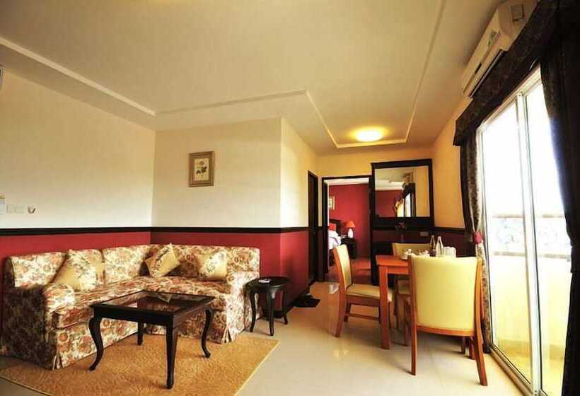 家庭套房, The Airport Greenery