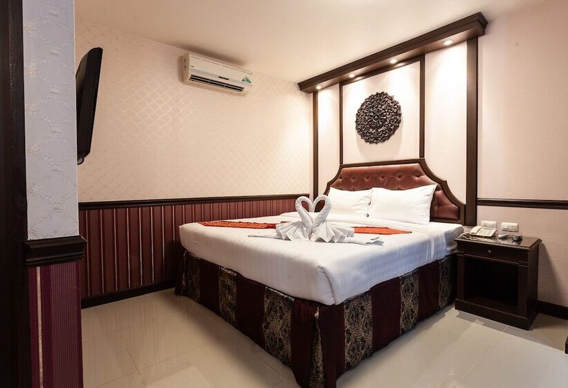 家庭套房, The Airport Greenery