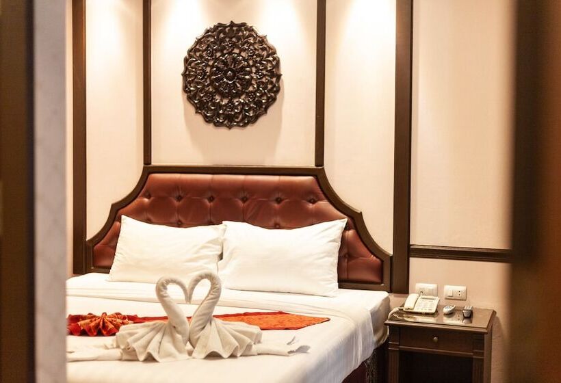 家庭套房, The Airport Greenery