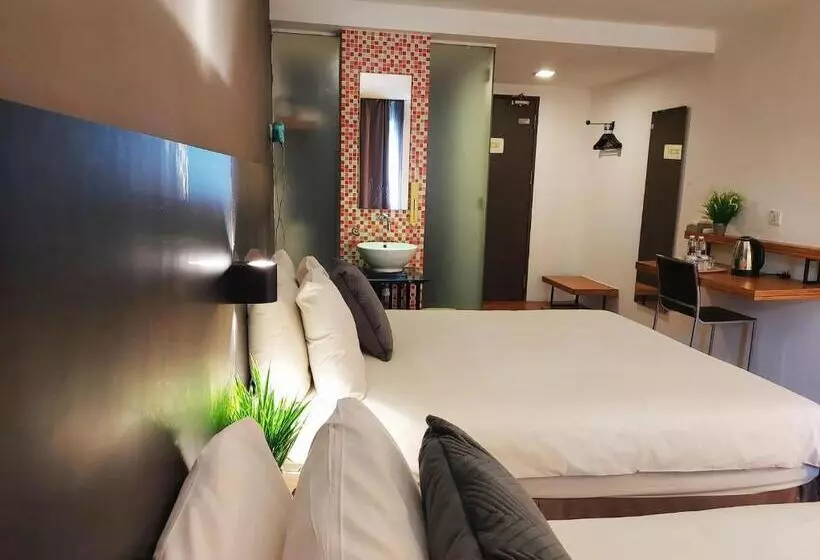 اتاق لوکس سه تخته, The Leverage Lite Hotel   Kuala Kedah