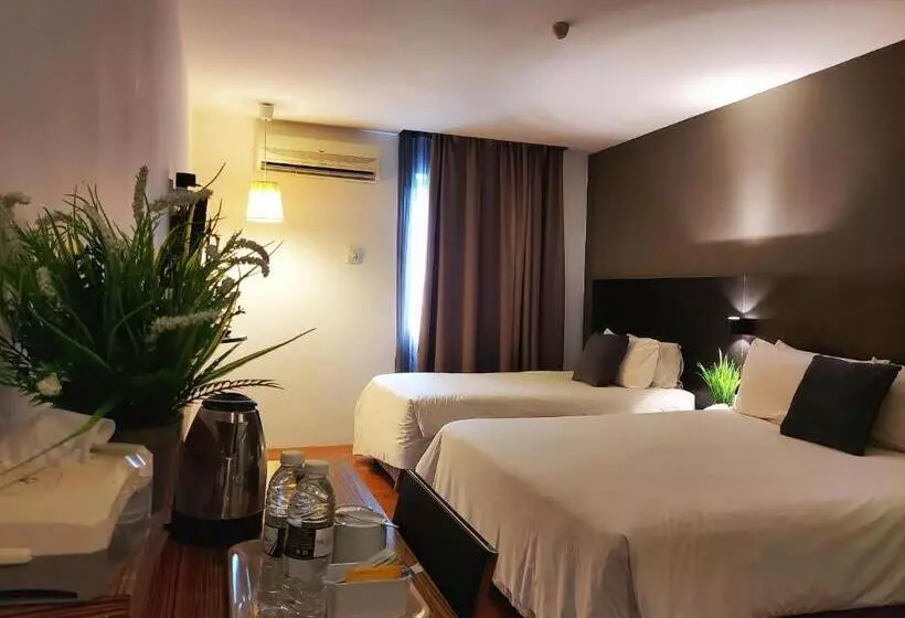اتاق لوکس سه تخته, The Leverage Lite Hotel   Kuala Kedah